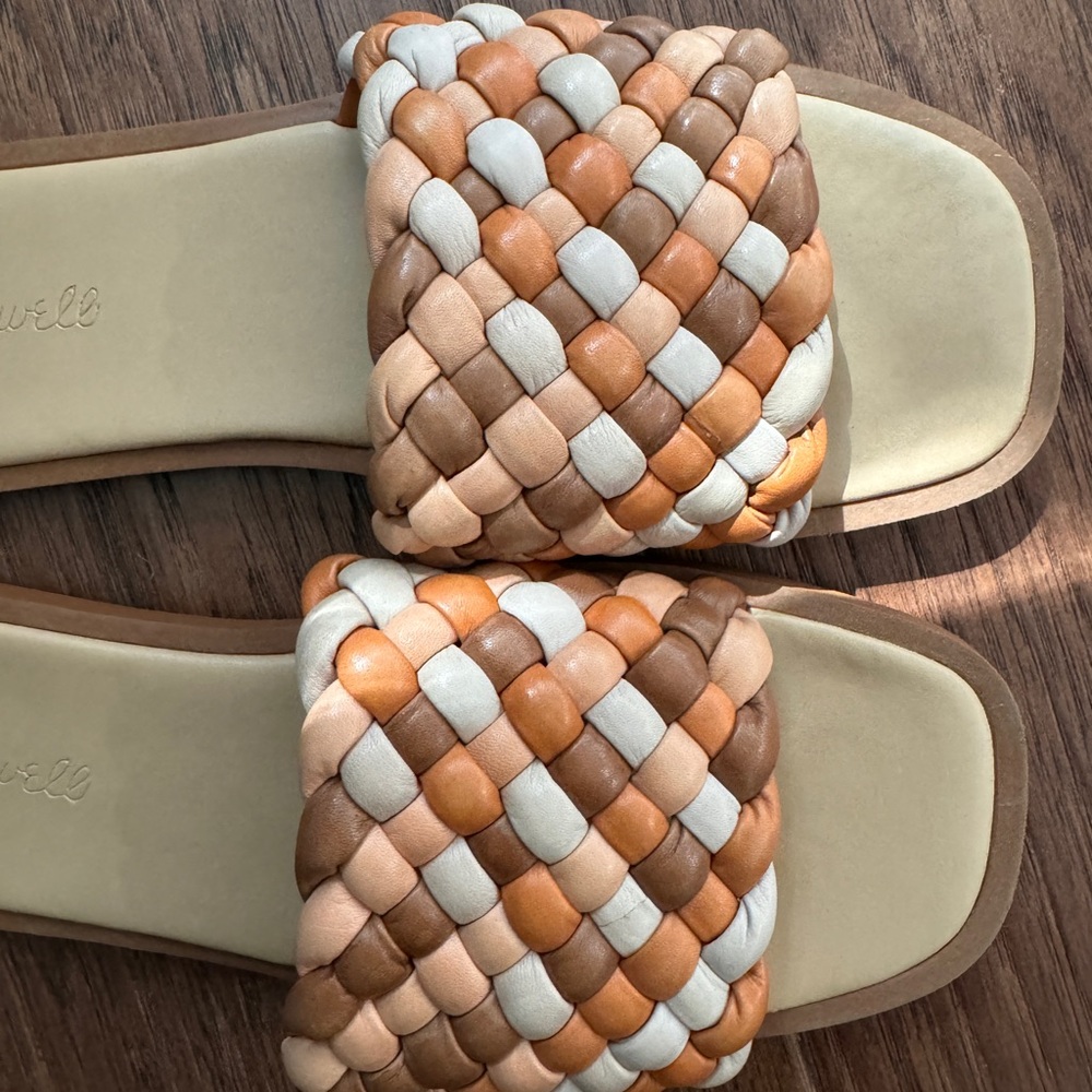 Madewell The Suzi slide sandals Women’s 8.5 brown tan fluffy woven flat sandals - Picture 4 of 5